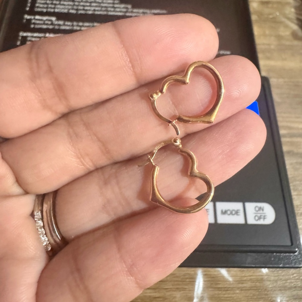 10 KARAT Gold Heart Hoop Earrings